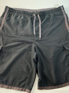 Casual Drawstring Cargo Shorts in Charcoal with Taupe Trim